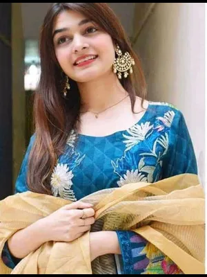 Khatima Escorts